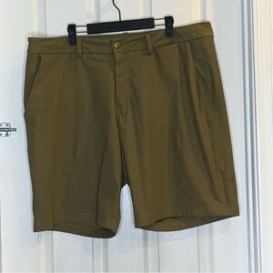 Lululemon The Works Short 11" Warpstreme
Artifact Size 40